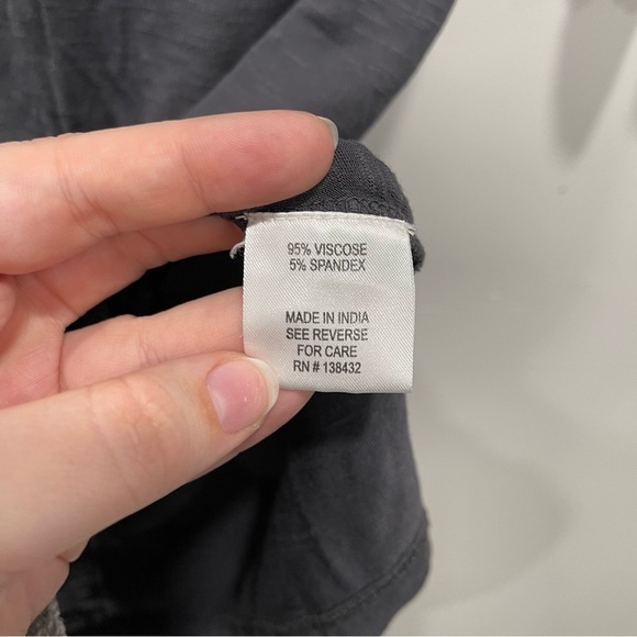 Modcloth Keyhole Grey Short Sleeve Stretch Top Size Small - Picture 5 of 7